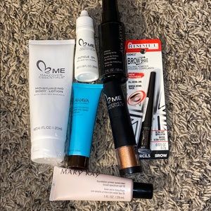 Makeup bundle